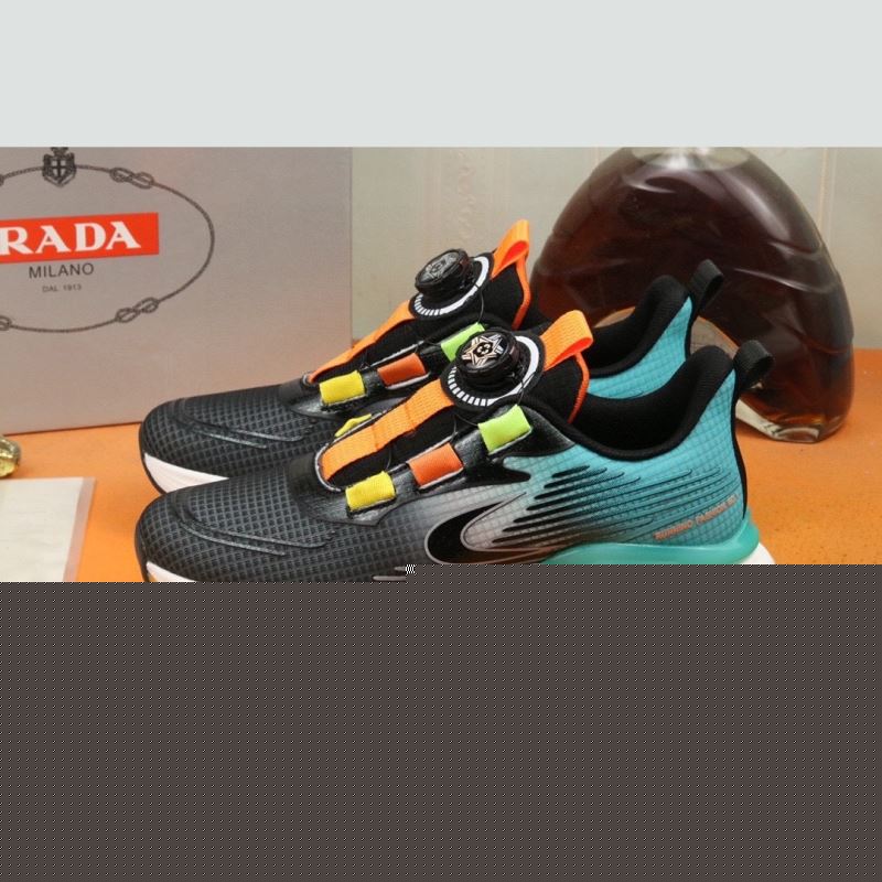 Pra*a sneakers